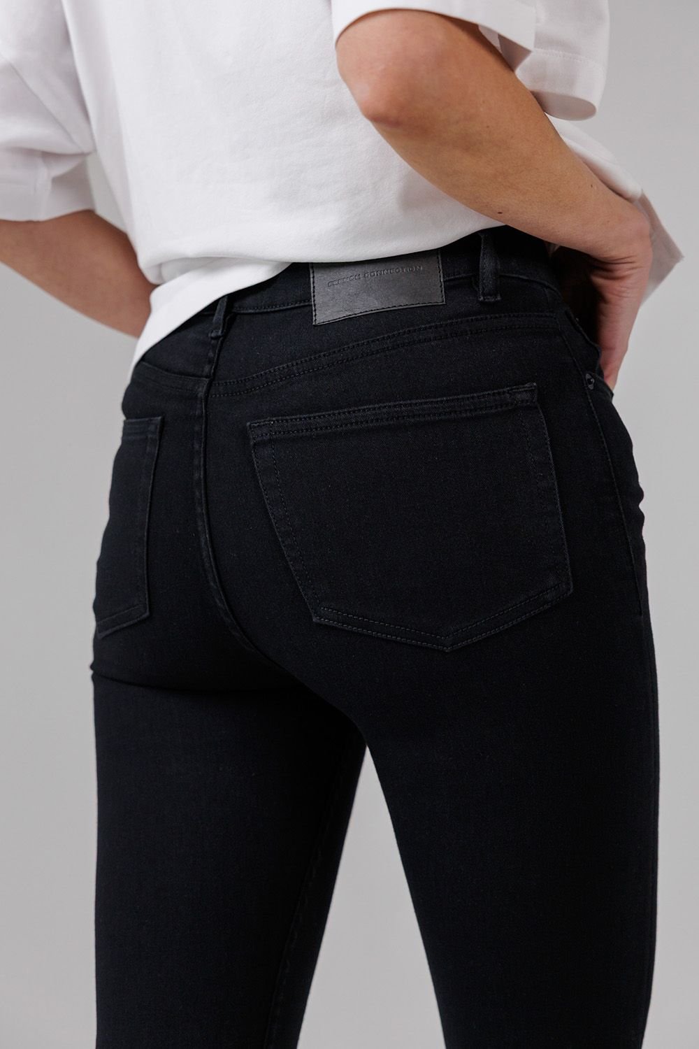 French Connection French Connection Women's Cotton Blend Stretch High Rise Skinny Denim Jeans in Black - 4