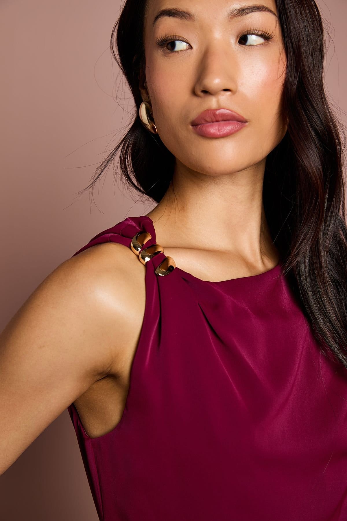 Coast Coast Women's Sleeveless Ruched Maxi Dress With Buckle Detail in Berry - 4