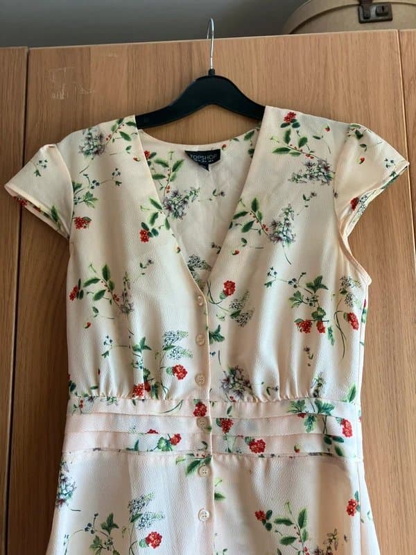 Topshop Gorgeous Topshop floral summer dress size 8 as new