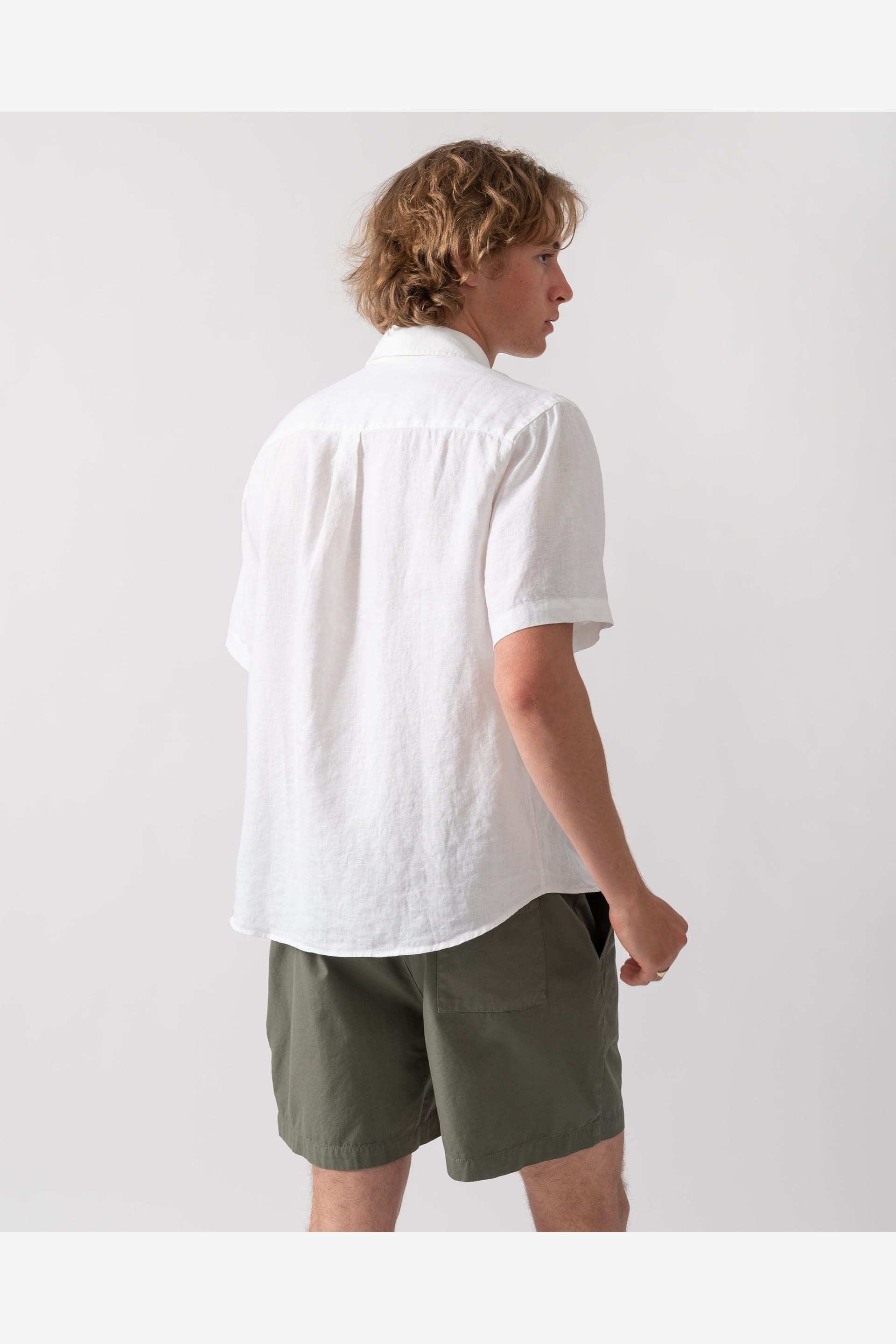 Colourful Standard Colourful Standard Men's Short Sleeve Collared Relaxed Fit Shirt in White - 4