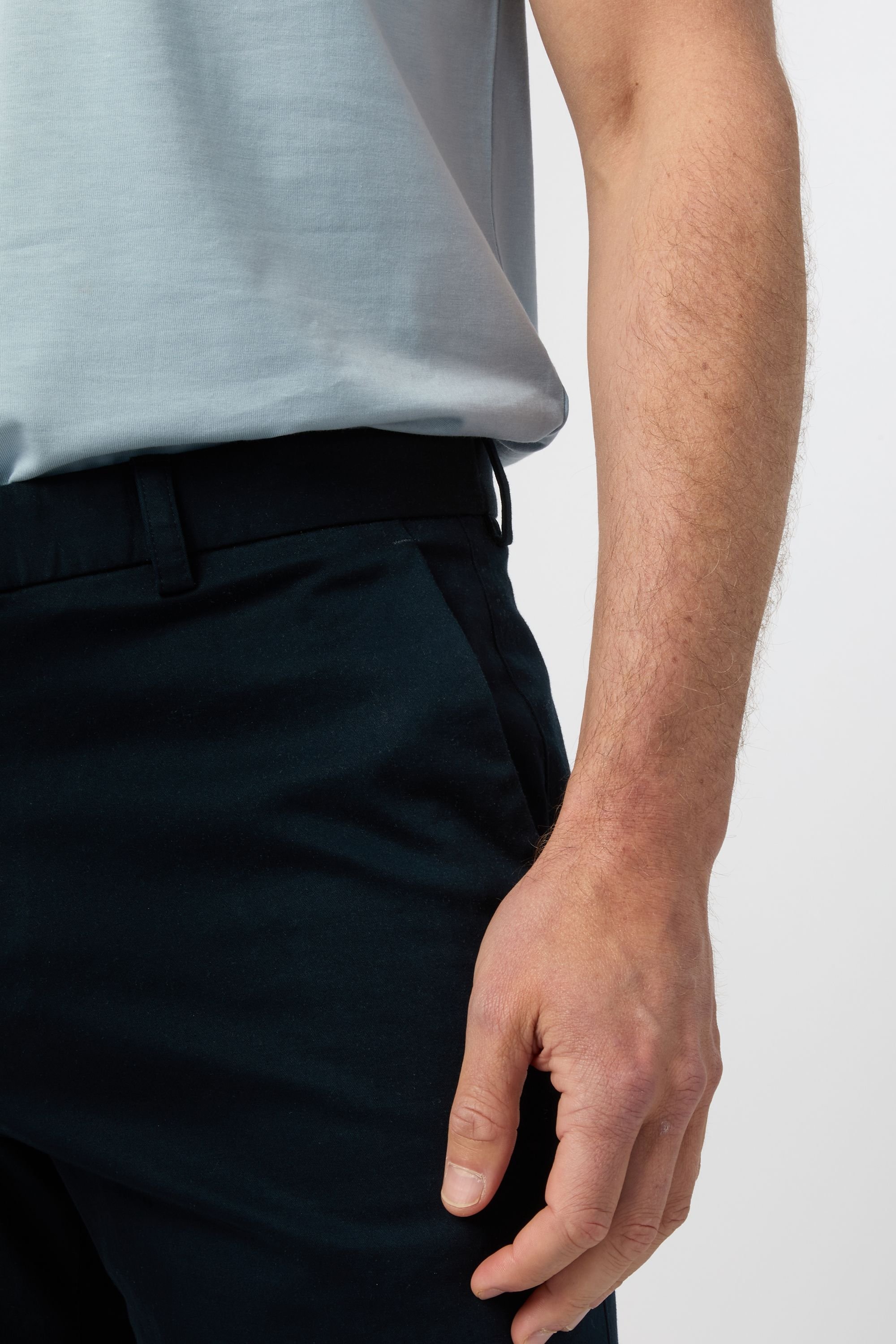 Melka Melka Men's Chino Shorts in Navy - 2