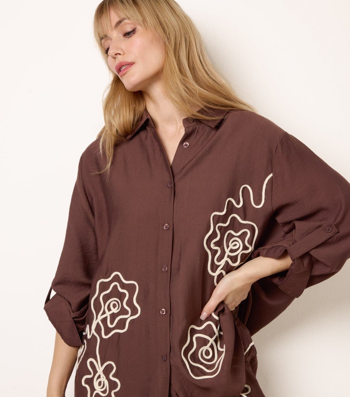 Blue Vanilla Blue Vanilla Dark Brown Floral Embroidered Shirt
