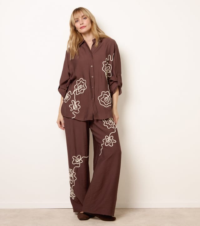 Blue Vanilla Women's Dark Brown Floral Embroidered Shirt Blue Vanilla New Look - 2