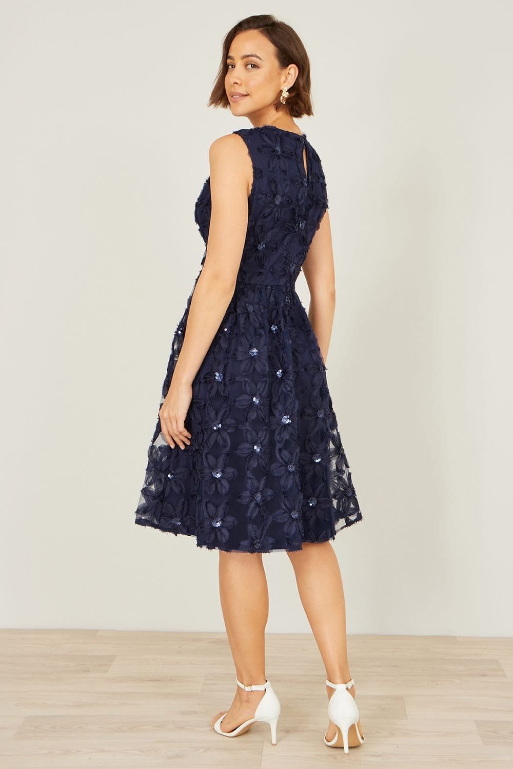 Yumi Yumi Women's Navy Sequin Floral Applique Skater Dress - 4