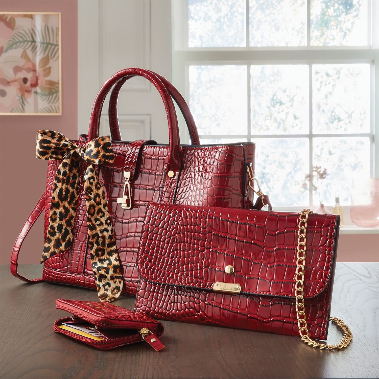 Amelie Di Santi Amelie Di Santi Burgundy Croc Effect Handbag Set