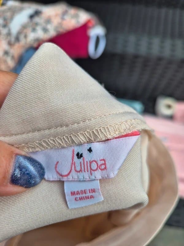 Julipa Julipa cream champagne skirt size 20