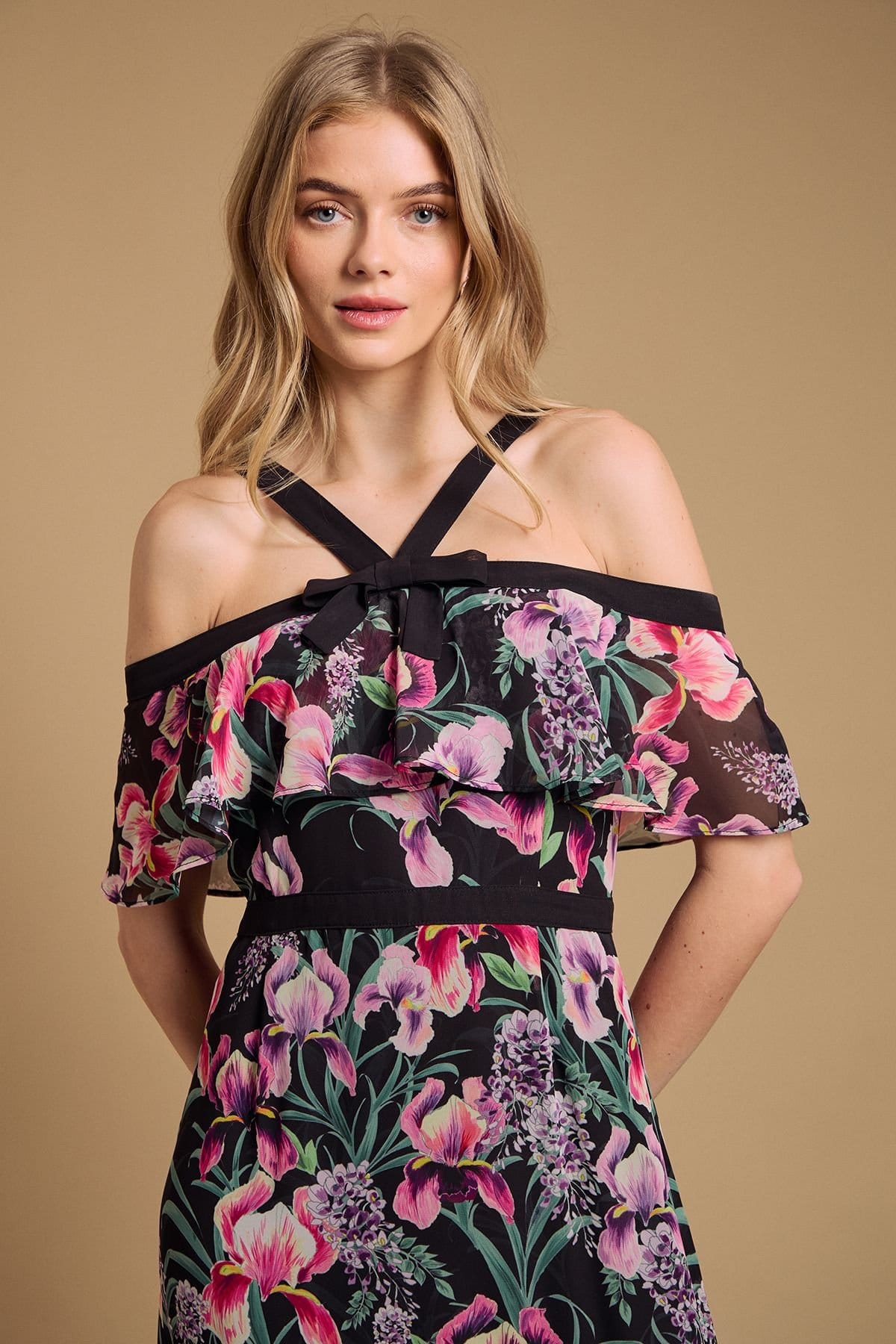 Oasis Oasis Women's Bow Detail Halter Neck Bardot Dress in Black - 4