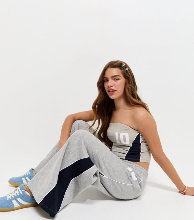 New Look Girls' Grey Cotton Rich 10 Print Contrast Panel Bandeau Top New Look - 3