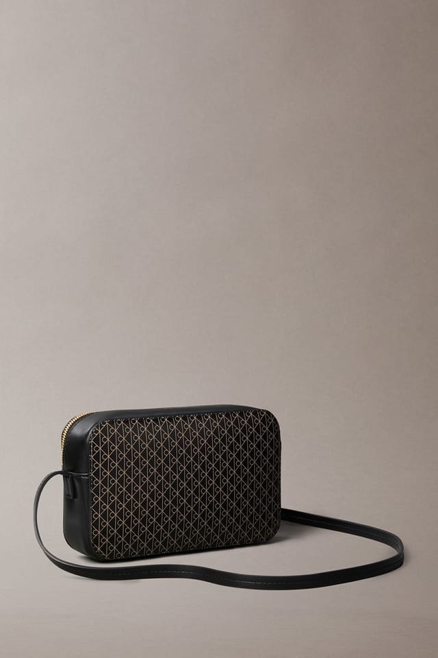 Calvin Klein Calvin Klein Women's Aop Elongated Camera Bag Black Aop - 2