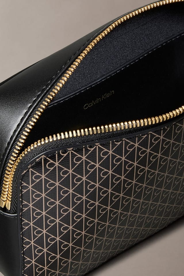 Calvin Klein Calvin Klein Women's Aop Elongated Camera Bag Black Aop - 3