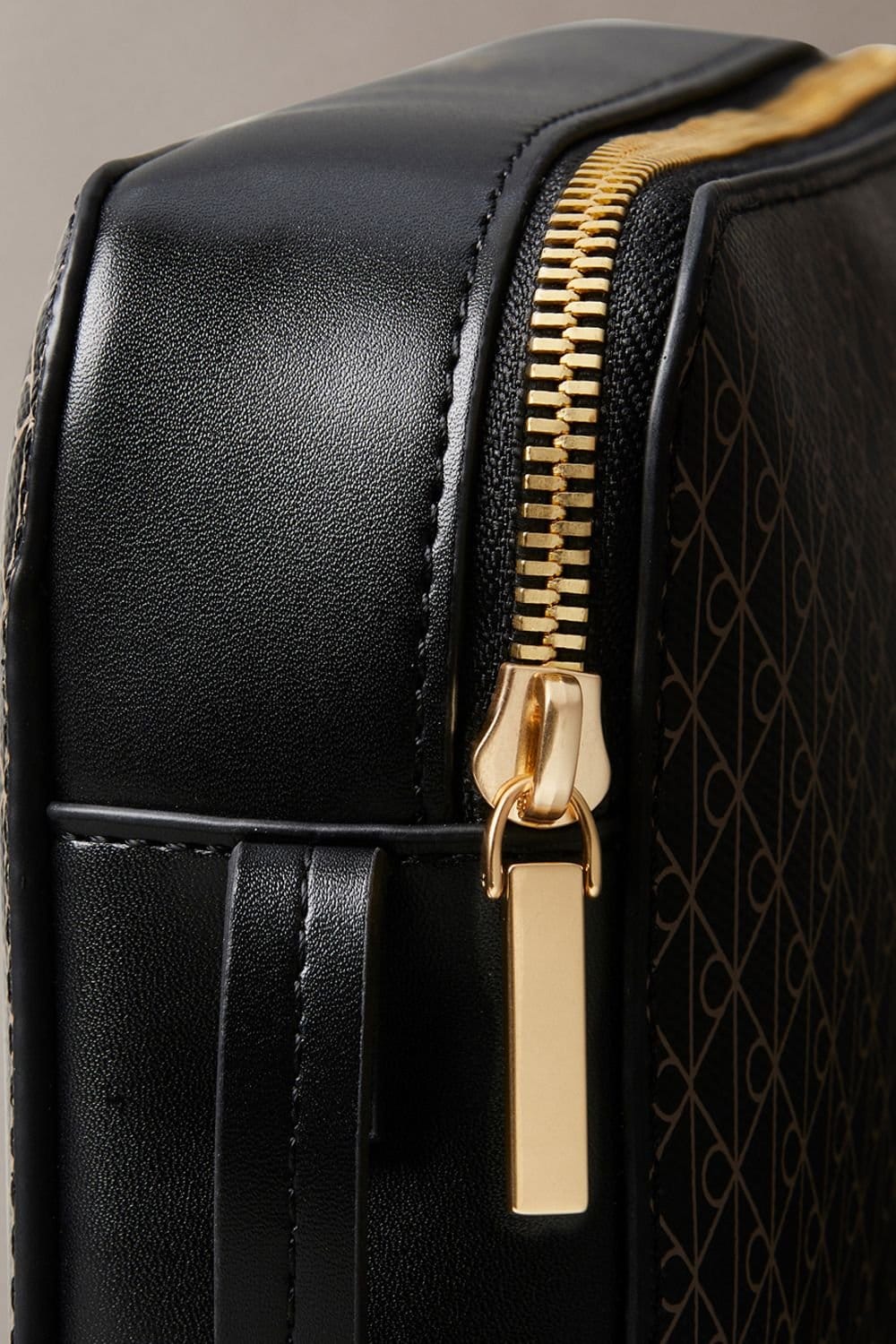 Calvin Klein Calvin Klein Women's Aop Elongated Camera Bag Black Aop - 4