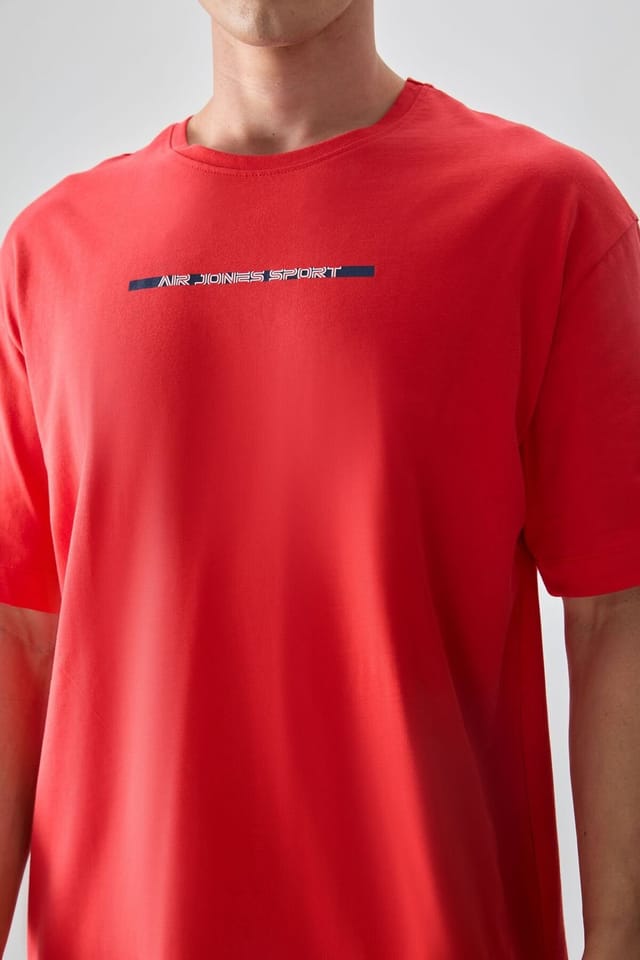 Tommy Life Tommy Life Men's Oversized Cotton Printed T-Shirt in Red - 2
