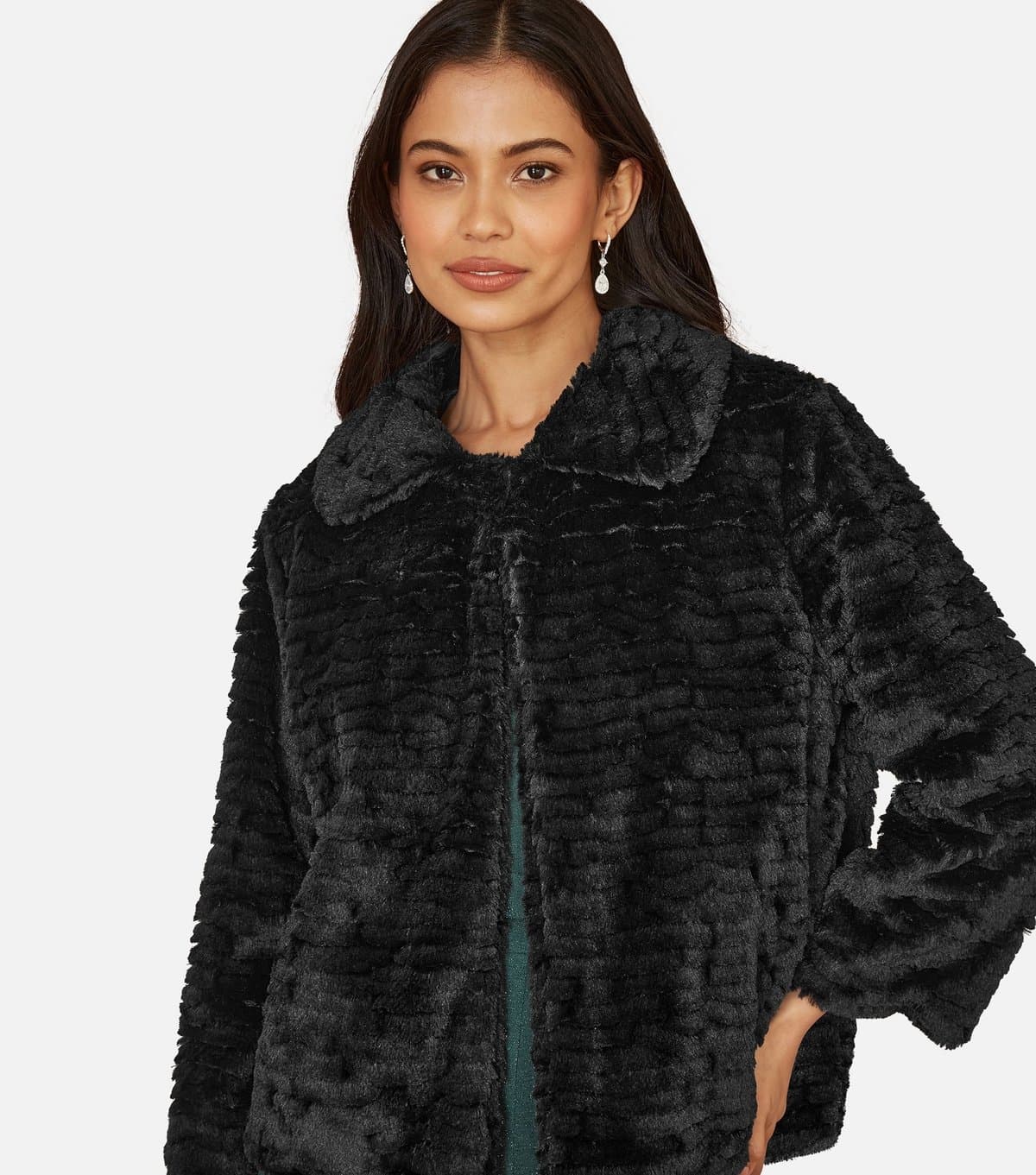Yumi Women's Black Faux Fur Short Coat Yumi New Look