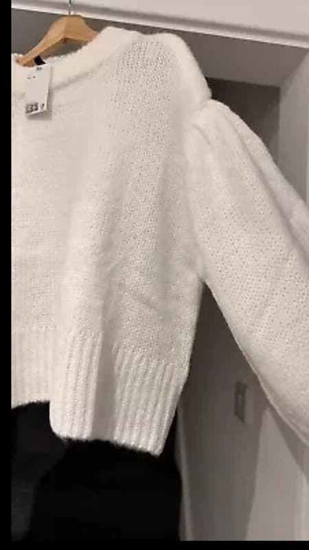 H&M H&M white ballon sleeve jumper