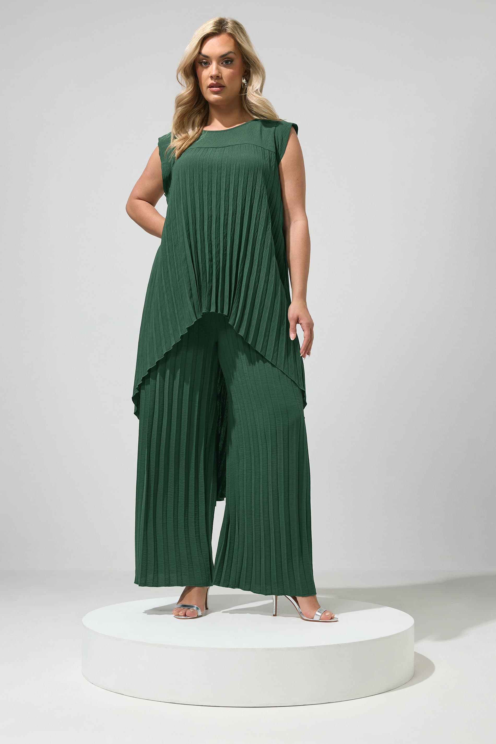 Yours London Plus Size Green Pleated Trousers