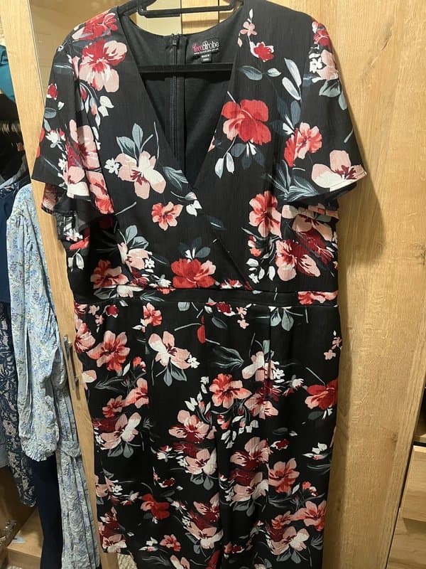 Lovedrobe Flower jumpsuit