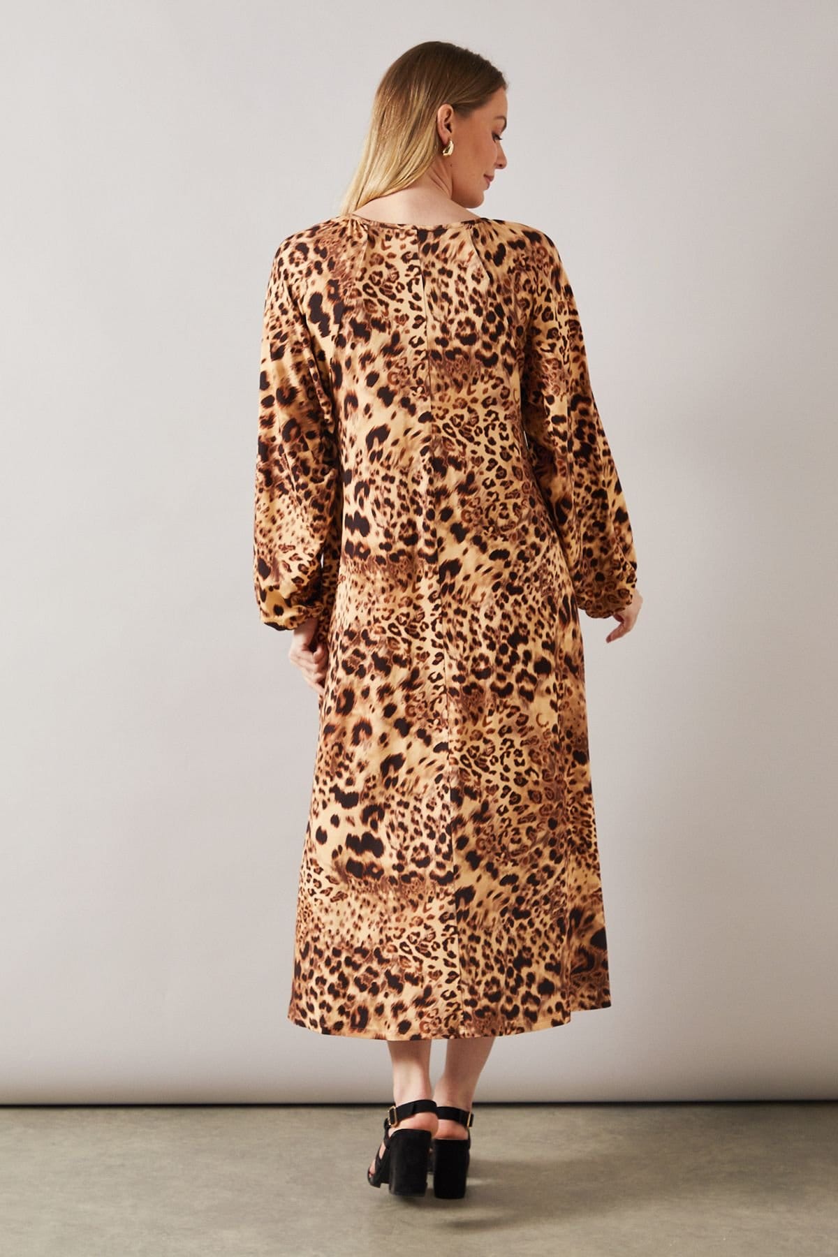 Wallis Wallis Women's Leopard Jersey Midi Dress in Natural - 4
