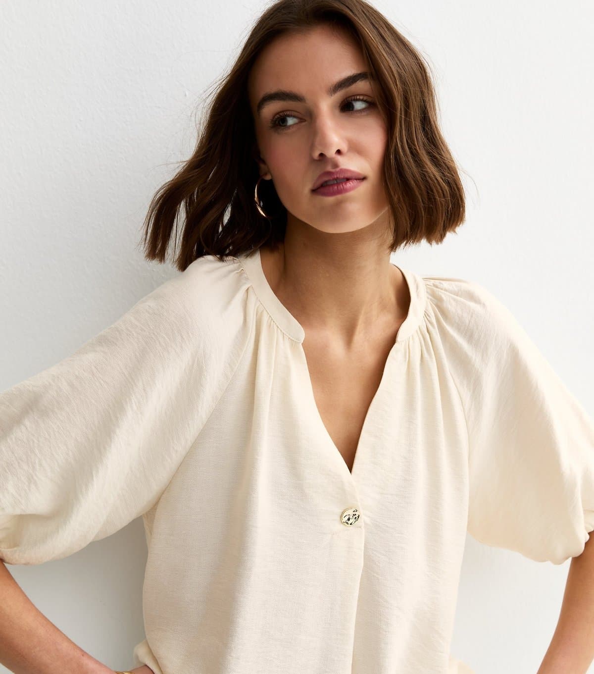 New Look Women's Off White Puff Sleeve V-Neck Blouse New Look