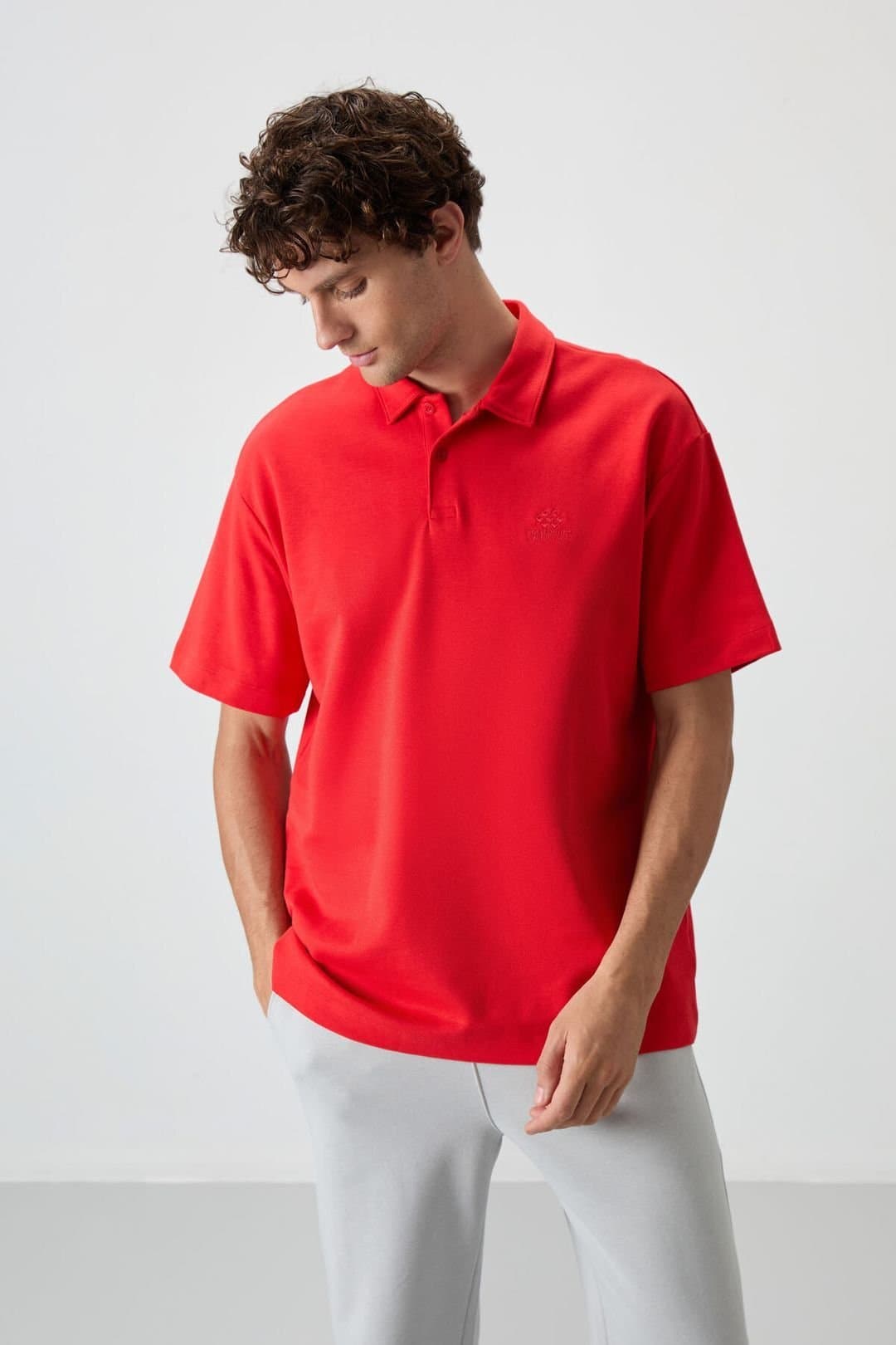 Tommy Life Tommy Life Men's Oversized Polo T-Shirt in Red
