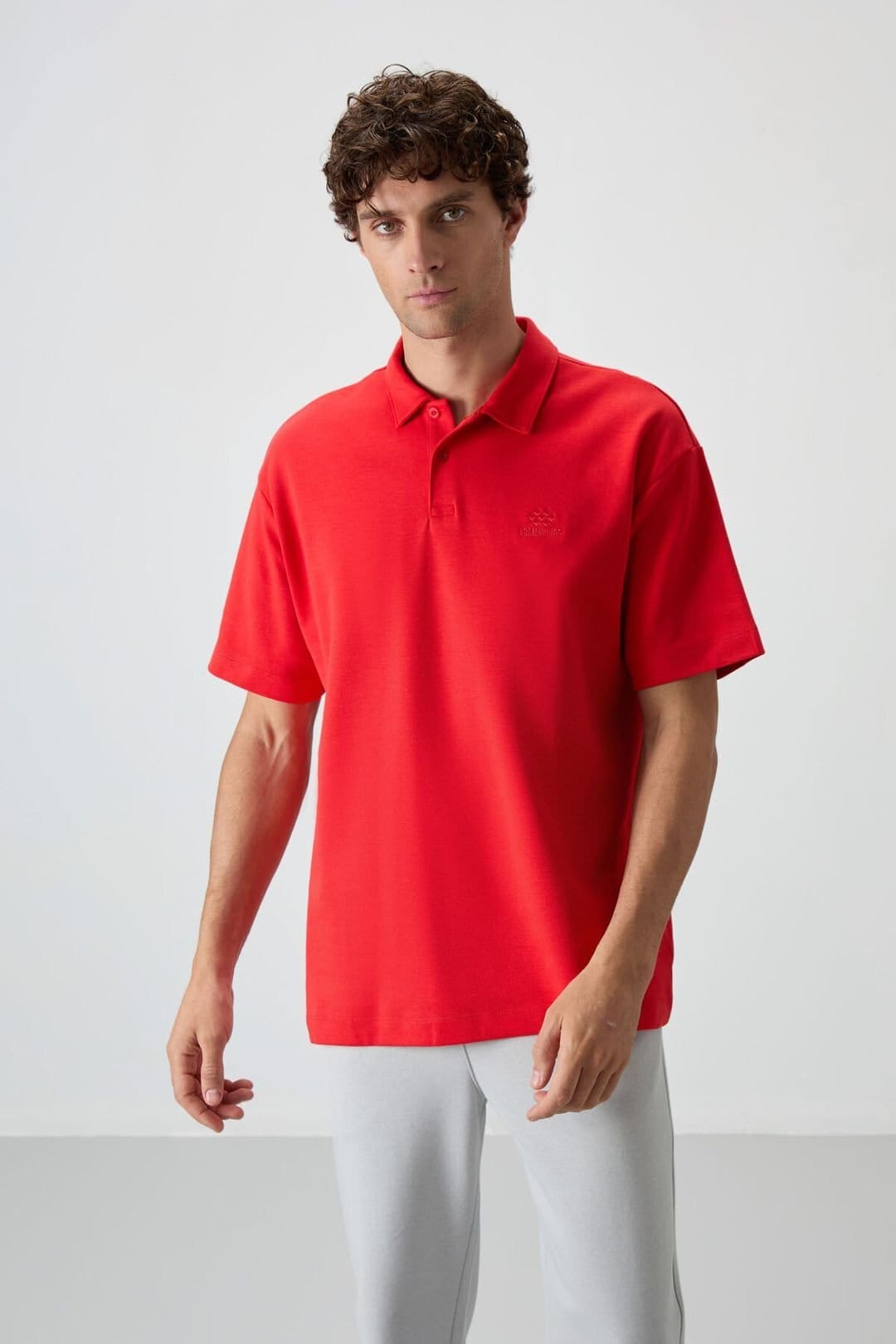 Tommy Life Tommy Life Men's Oversized Polo T-Shirt in Red - 4