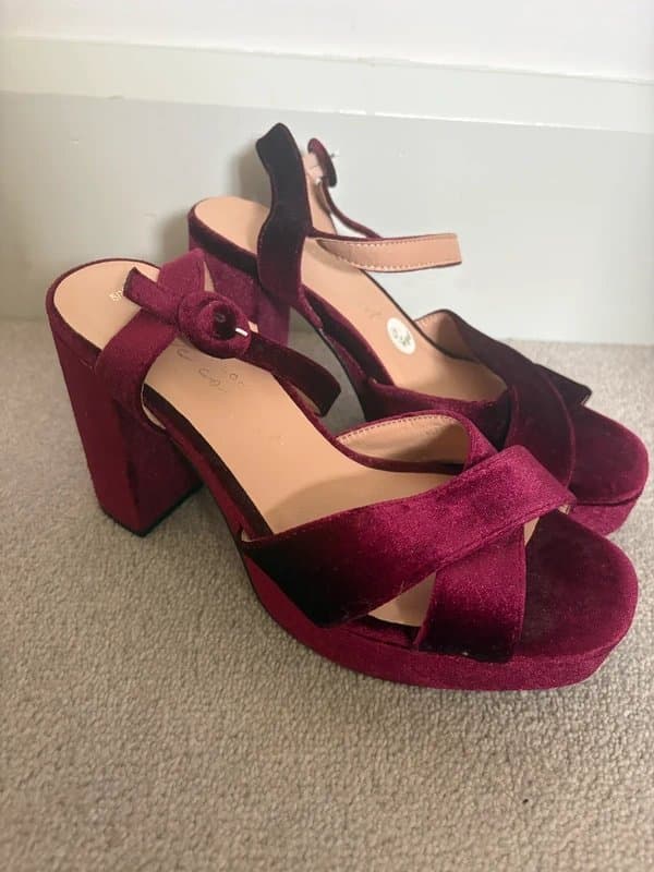 New Look New Look womens burgundy velvet  platform block heeled  sandal BNWT size 5