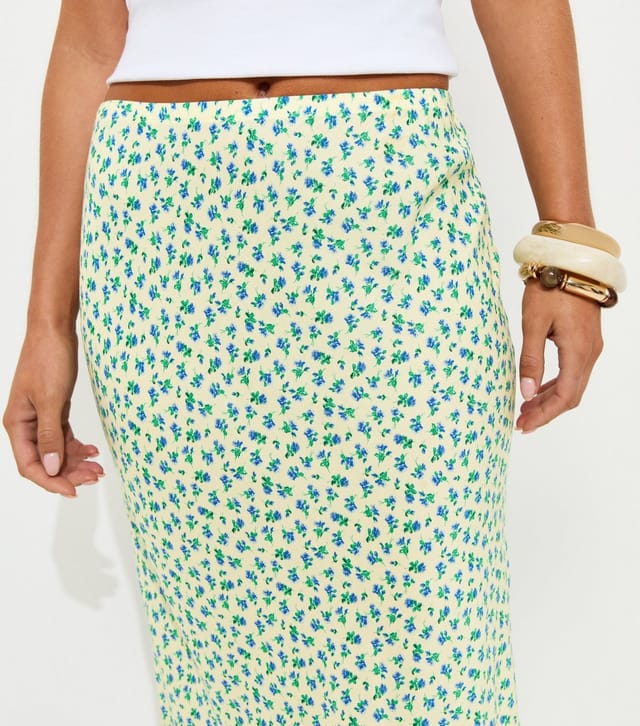 New Look Women's Petite Yellow Ditsy Print Lace Trim Bias Cut Skirt New Look - 2