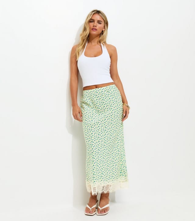 New Look Women's Petite Yellow Ditsy Print Lace Trim Bias Cut Skirt New Look - 3