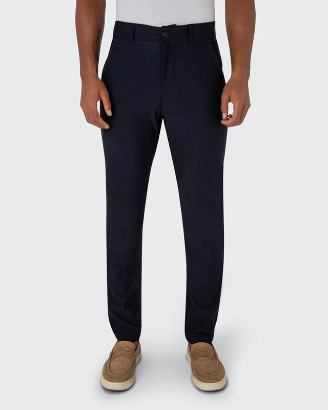 Walker & Hunt Walker & Hunt Men's Smart Pant in Navy - 3