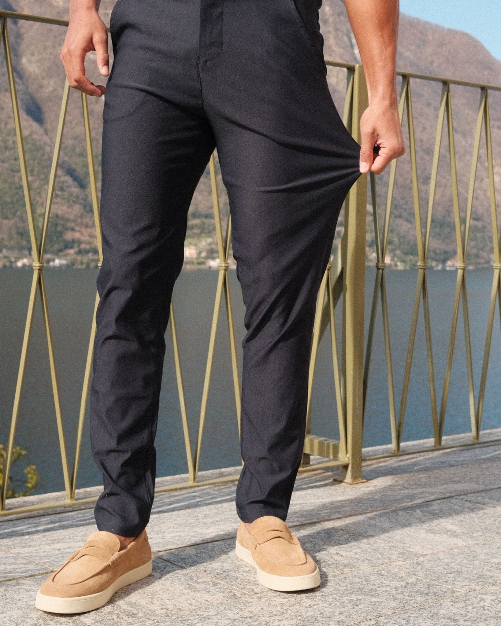 Walker & Hunt Walker & Hunt Men's Smart Pant in Navy - 4