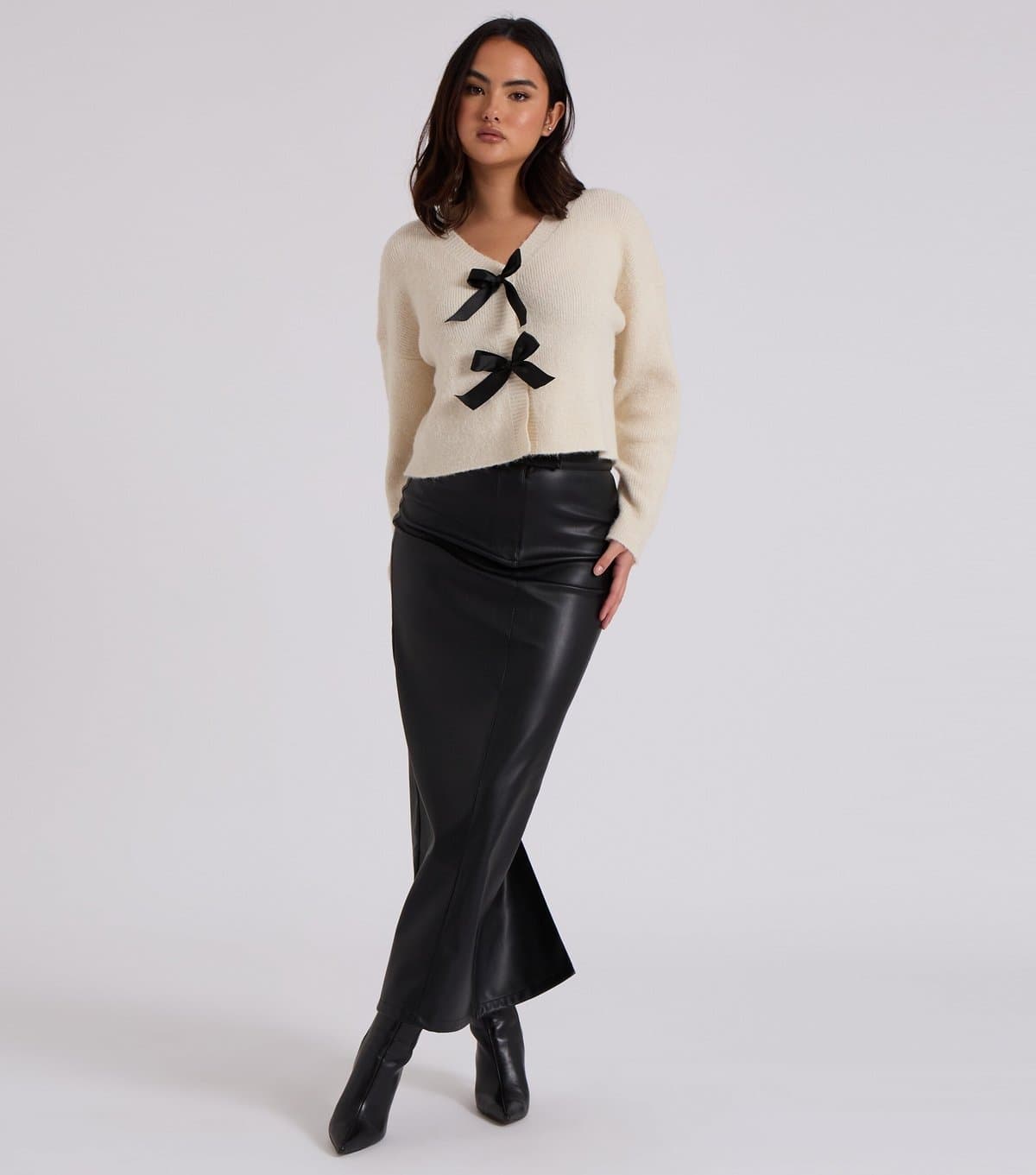 Urban Bliss Urban Bliss Black Faux Leather Midi Skirt