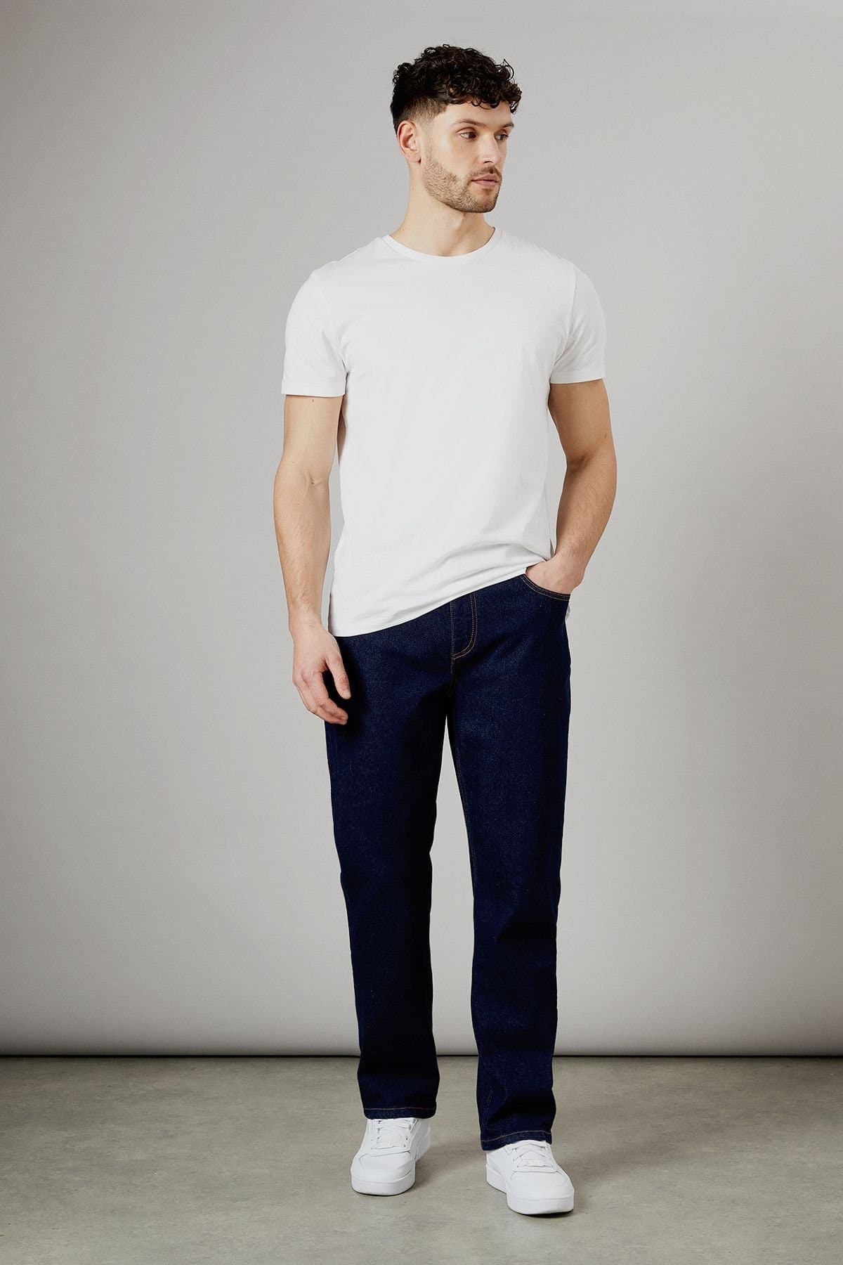 Burton Burton Men's Rinse Wash Stretch Straight Fit Jeans in Dark Blue