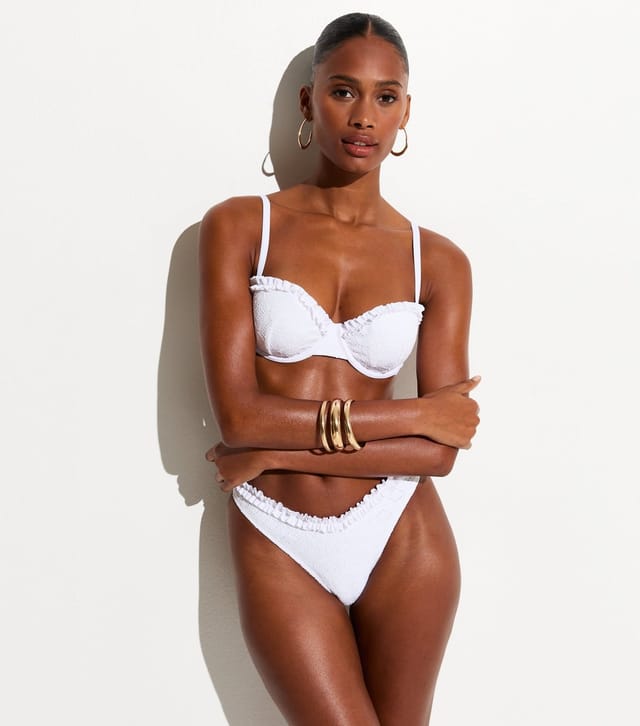 New Look Women's White Broderie Non Padded Underwire Bikini Top New Look - 3