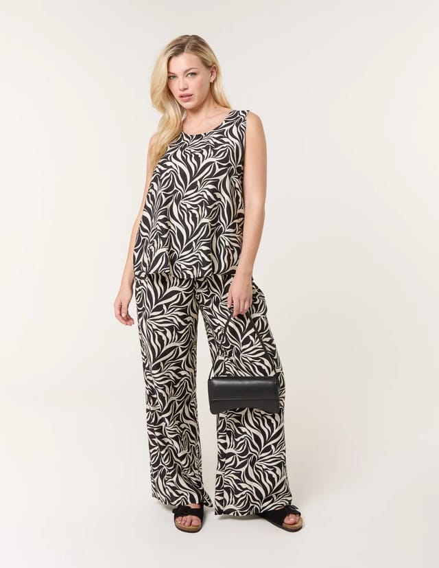 Blue Vanilla Leaf Print Vest and Trouser Set - 3