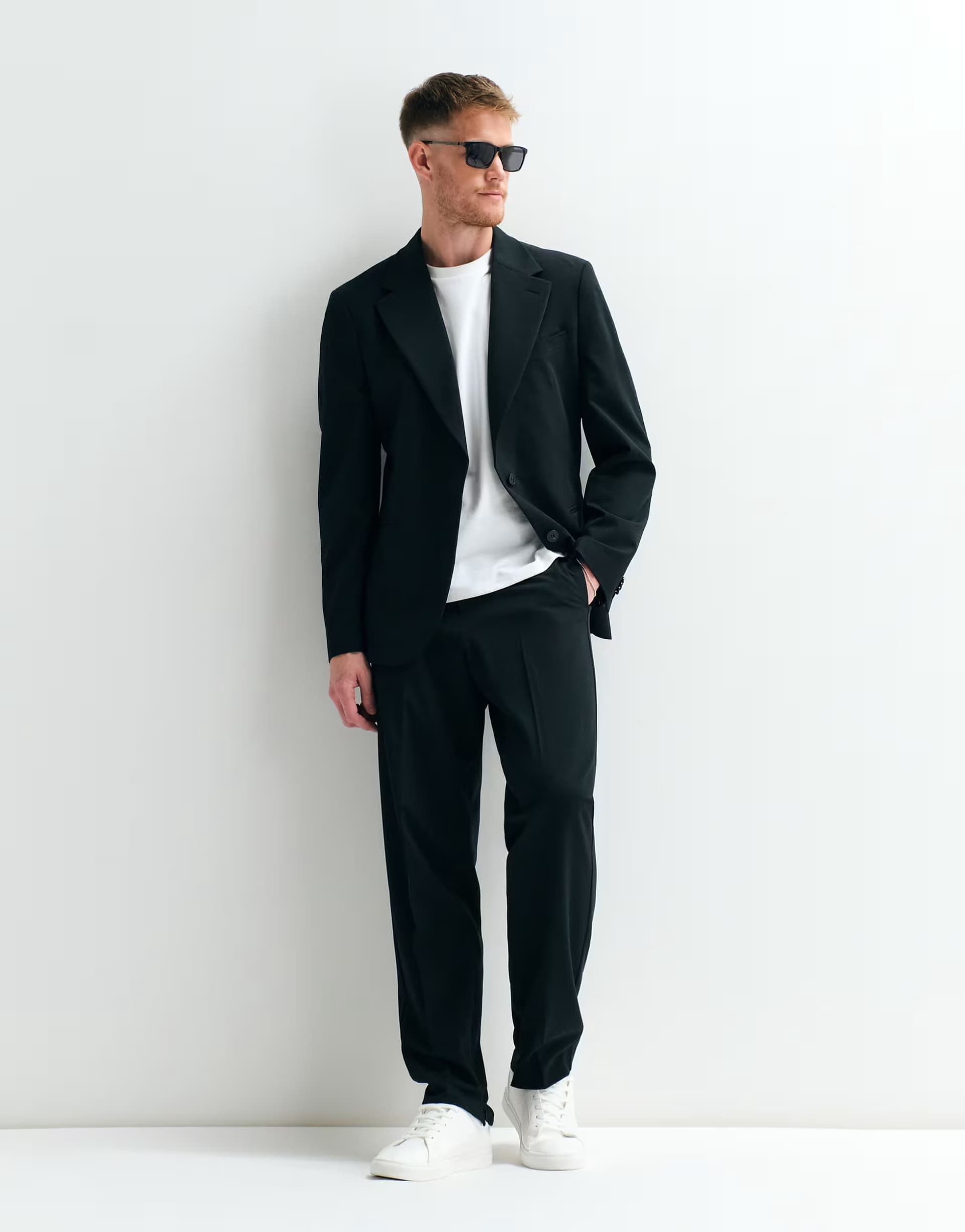 ASOS ASOS ADAPTIVE relaxed tapered suit trousers in black