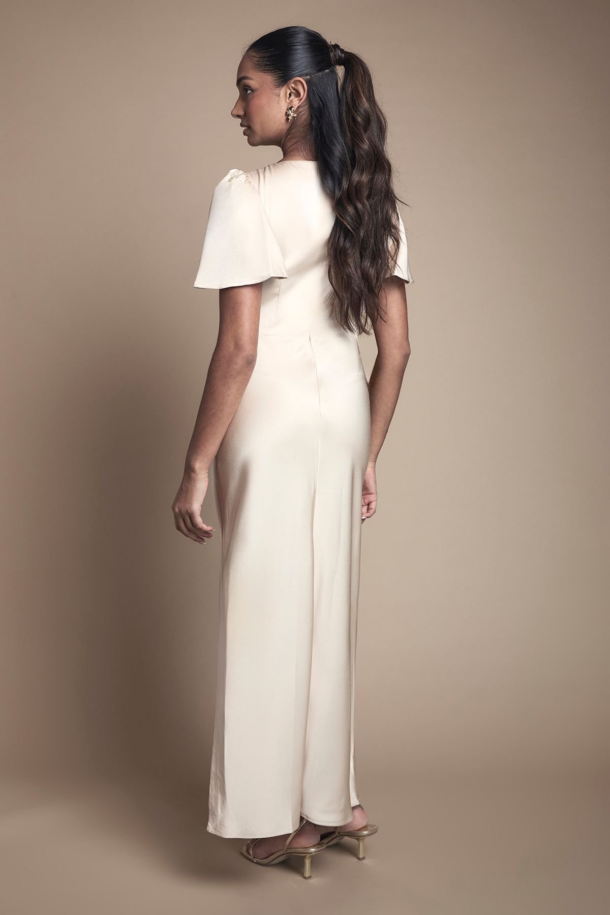 Oasis Oasis Women's Satin Twist Front Angel Sleeve Midi Bridesmaid Dress in Champagne - 3