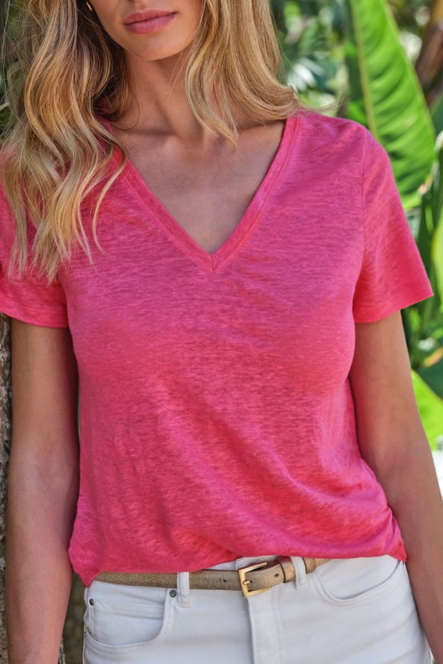 Pure Collection Pure Collection Women's Linen V Neck Short Sleeve T-Shirt in Dark Pink - 2
