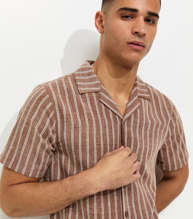 New Look Men's Brown Short Sleeve Stripe Regular Longline Shirt New Look - 2