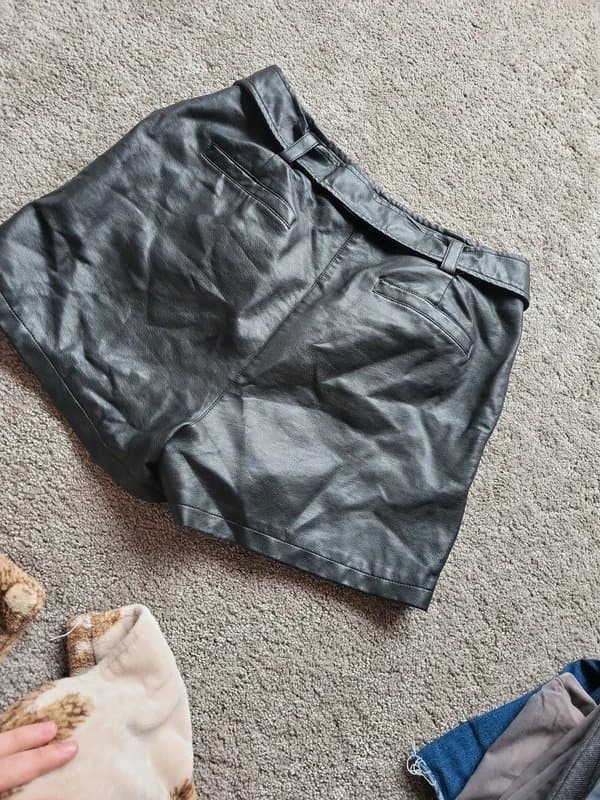 New Look Leather look shorts