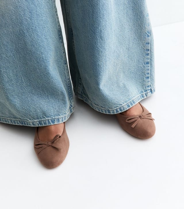 New Look Women's Light Brown Faux Suede Ballet Pumps Vegan New Look - 2