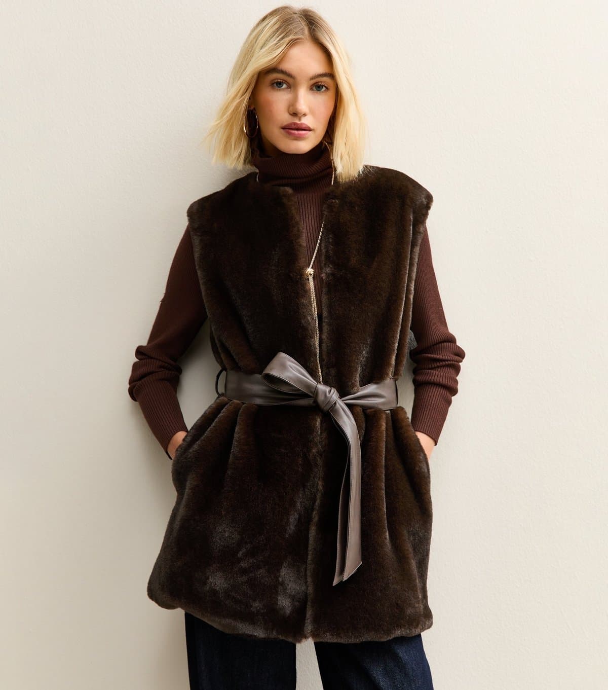 New Look Women's Dark Brown Faux Fur Belted Gilet New Look