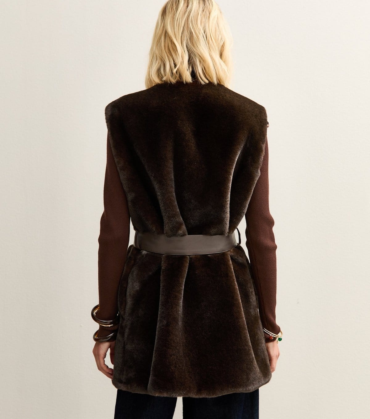 New Look Women's Dark Brown Faux Fur Belted Gilet New Look - 4