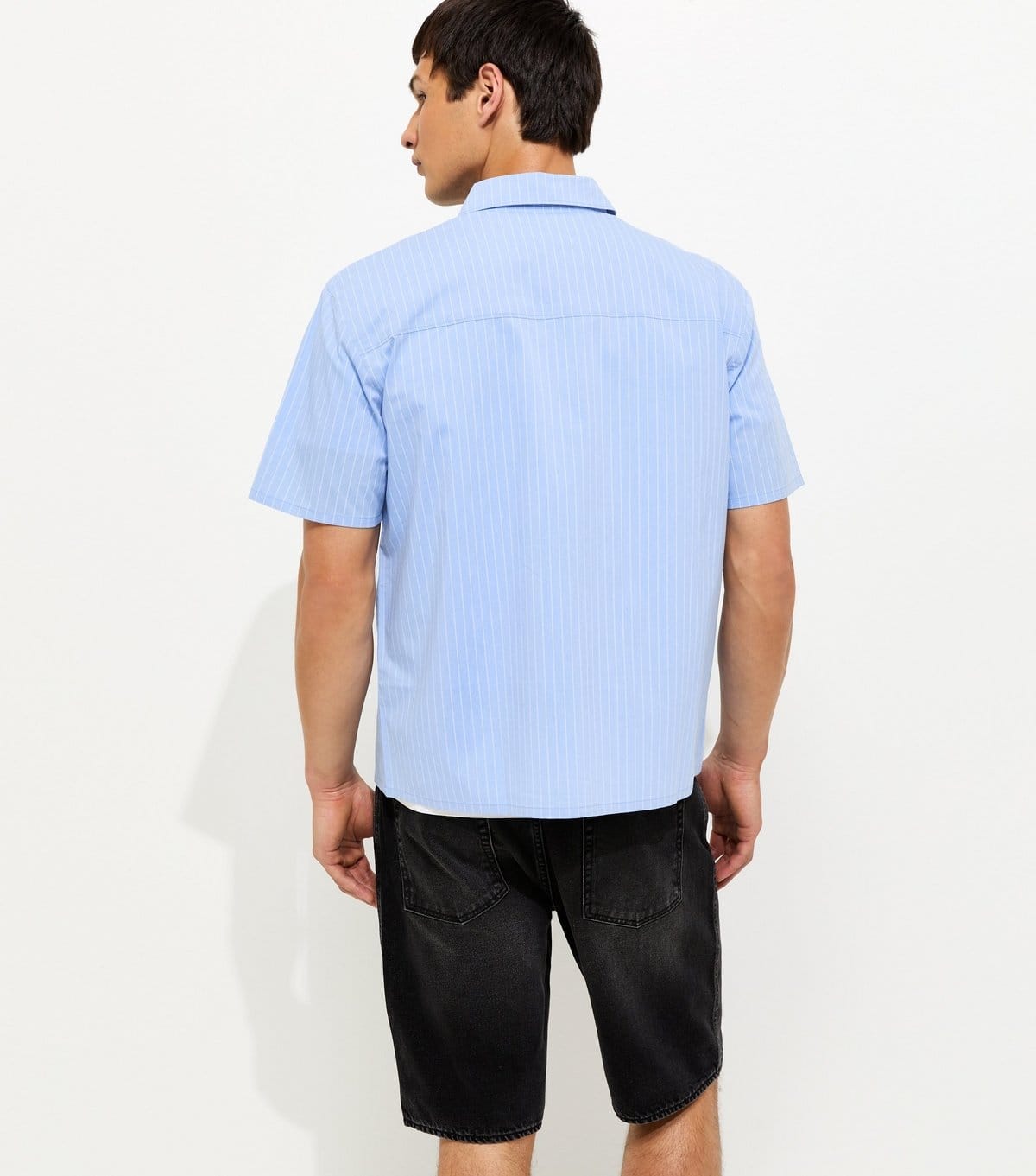 New Look Men's Light Blue Boxy Poplin Stripe Shirt New Look - 4