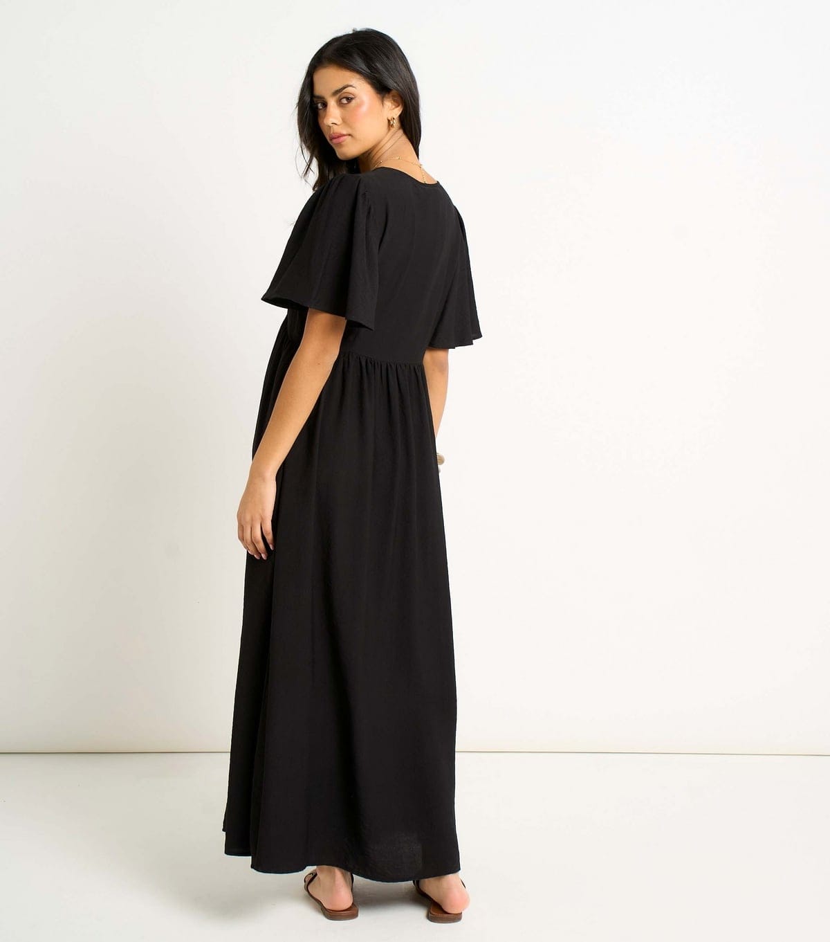 Gini London Women's Black V Neck Skater Maxi Dress Gini London New Look - 4