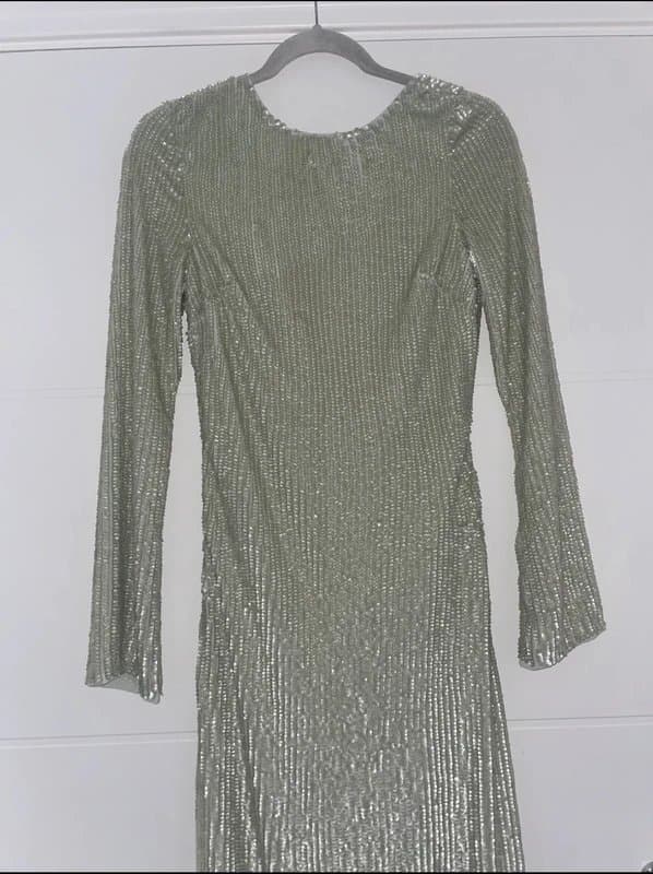 ASOS Asos Edition Sage Green Sequin Long Sleeve Backless Midaxi Dress Size 8 Party festive wedding guest