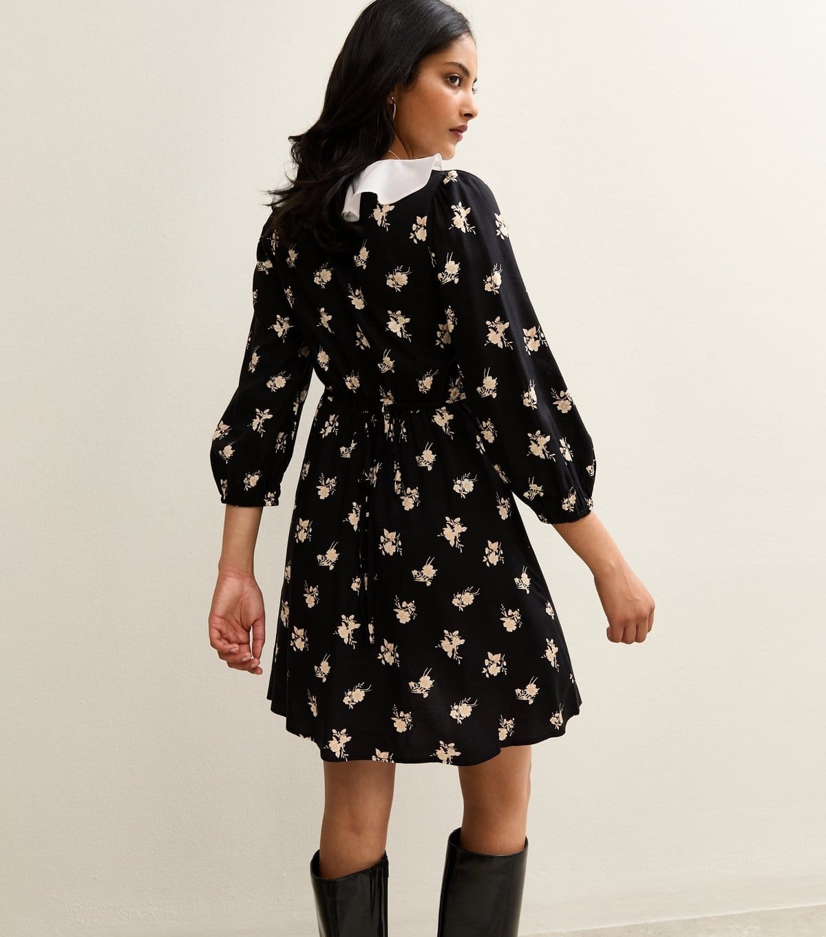 New Look Women's Black Floral Print Frill Neck Mini Dress New Look - 4