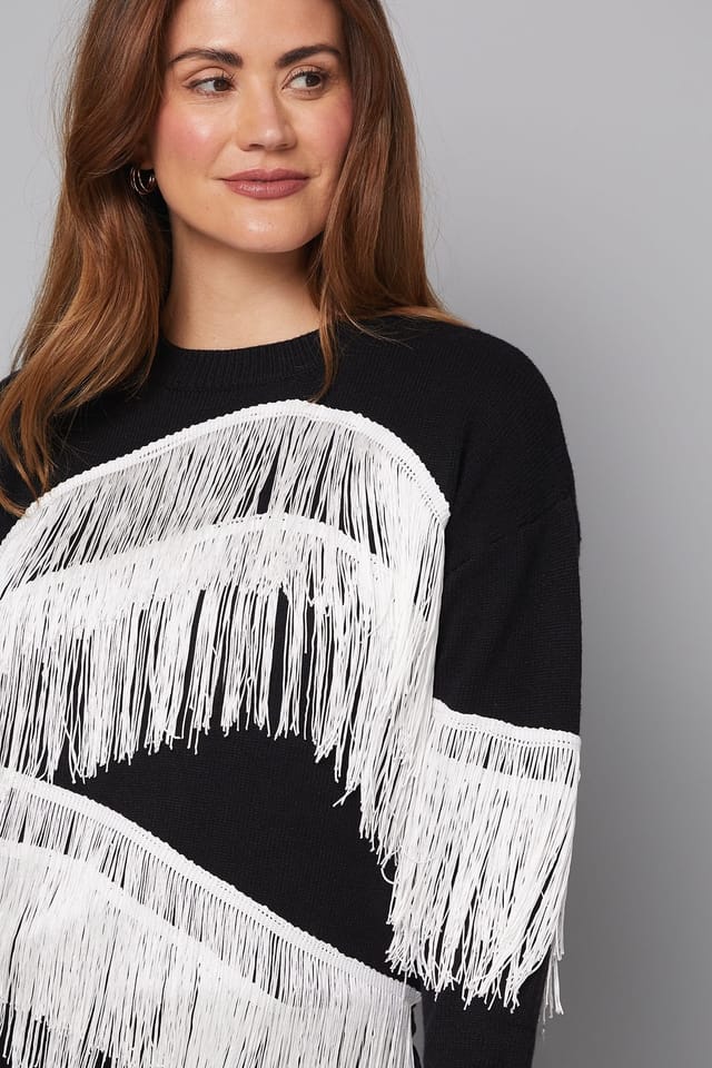Wallis Wallis Women's Contrast Fringe Knitted Jumper in Black - 2