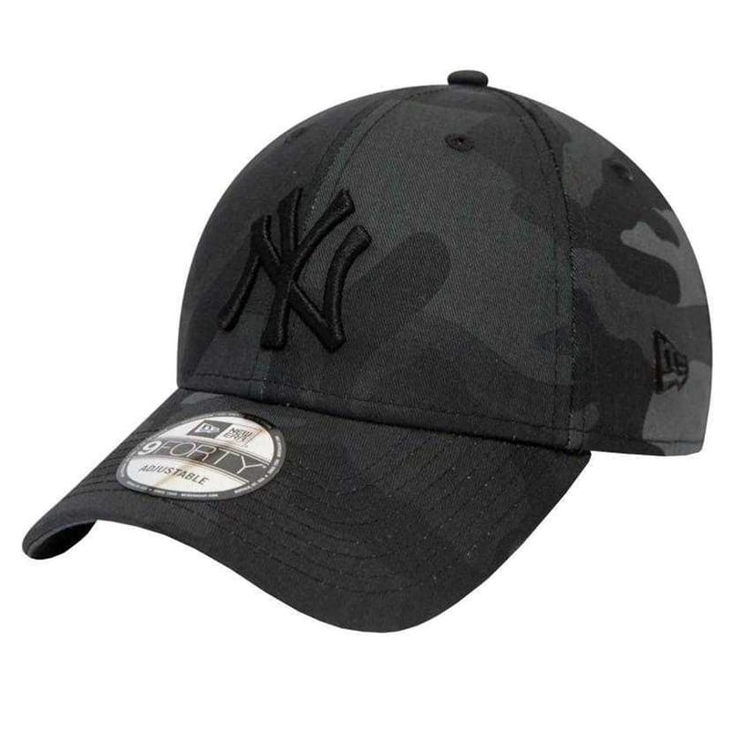 new era New Era Men's League Essential New York Yankees Baseball Cap in Black - 1