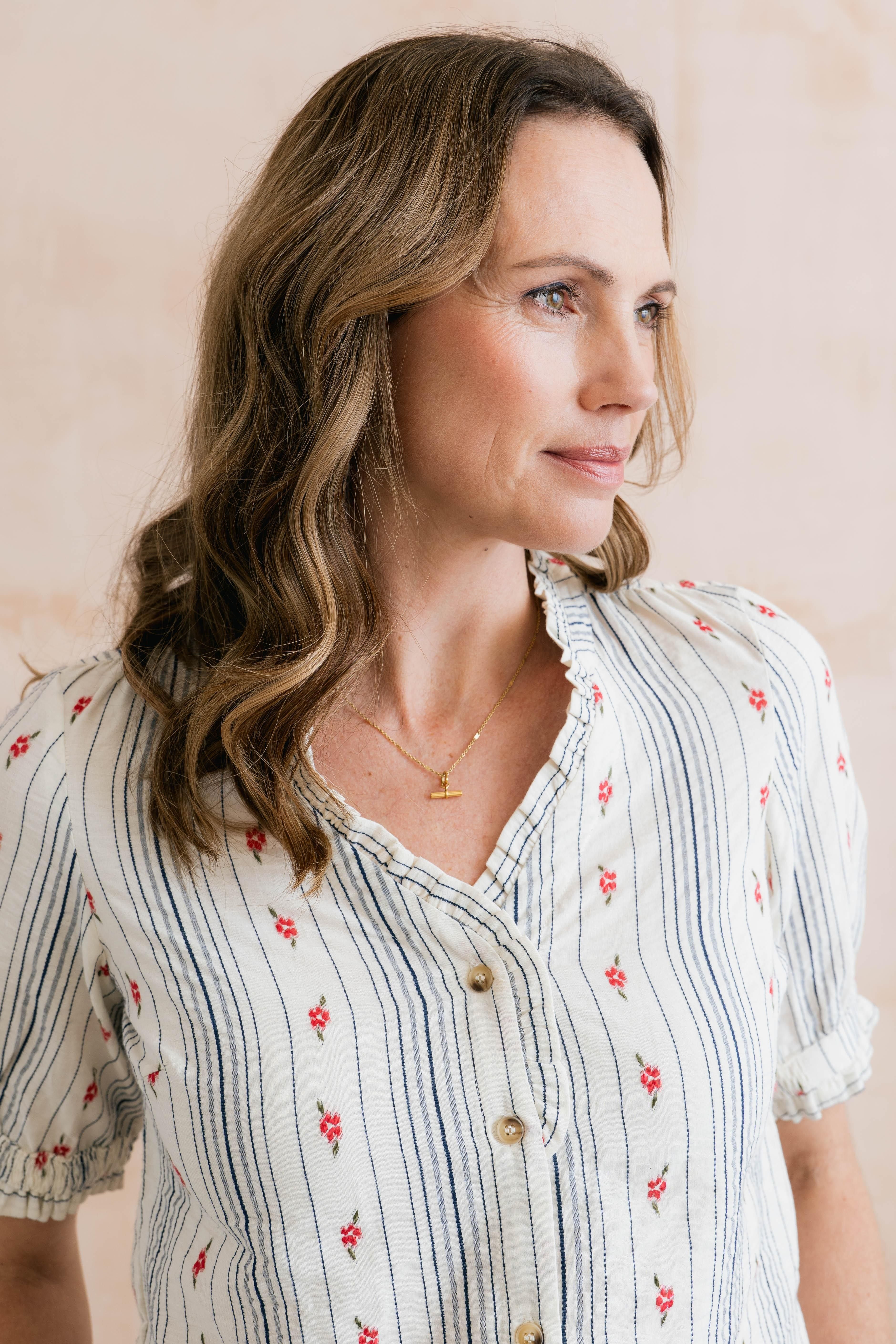 Lily & Me Lily & Me Women's Wren Frill Blouse in Ecru - 4