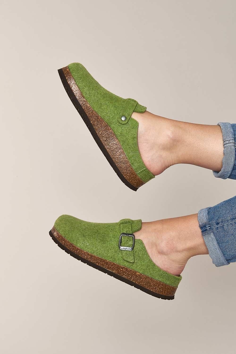 Moshulu Moshulu Women's 'Cecilia' Wool Felt Clog Mule Slippers in Green
