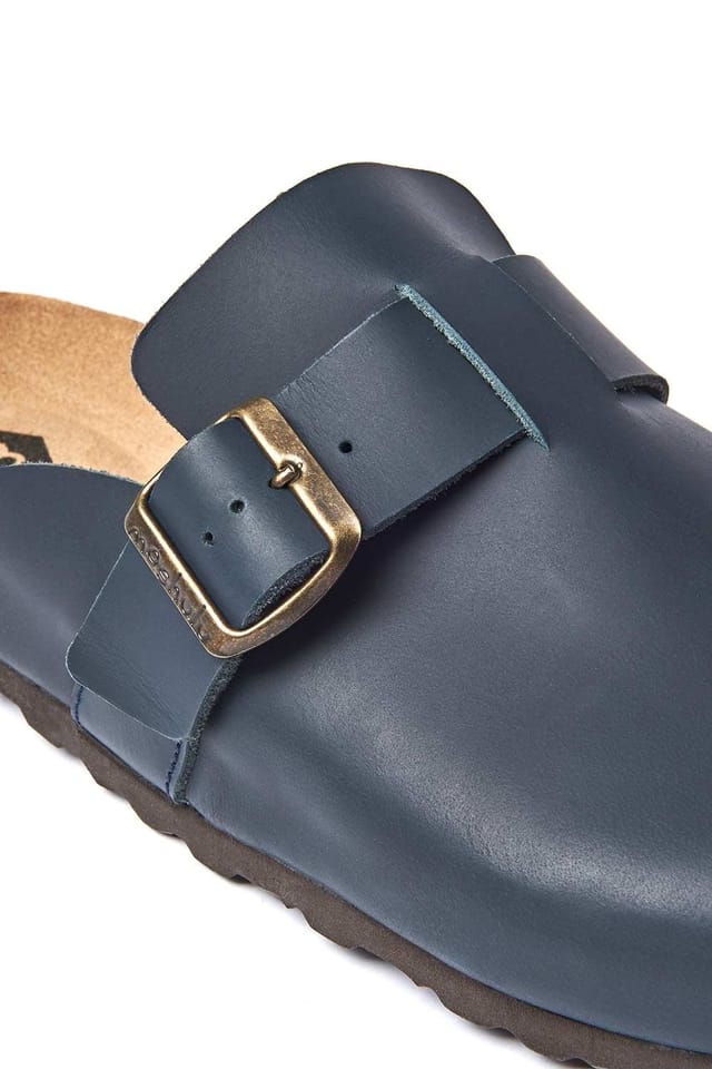 Moshulu Moshulu Men's 'Buckator' Cork Footbed Clogs in Indigo - 3